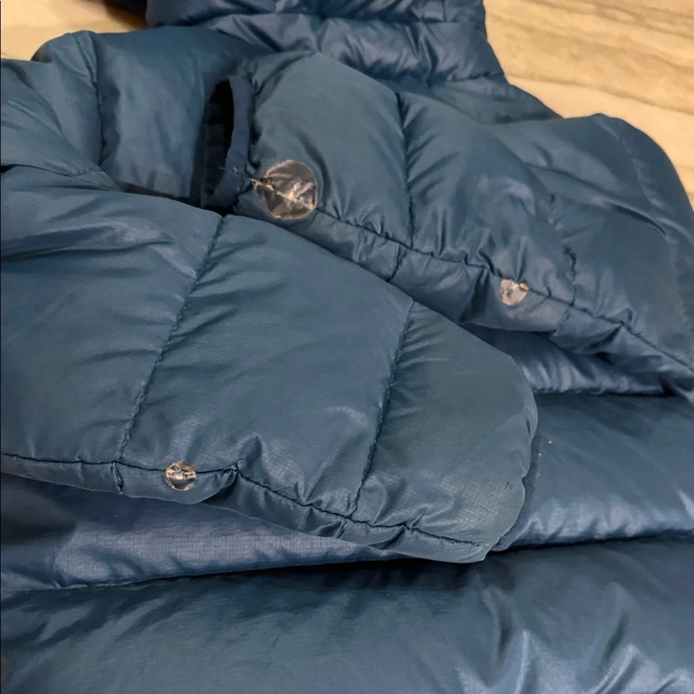Patagonia Blue Hi Loft Down Hooded Puffer Jackets. 3T and 4T - Picture 9 of 9